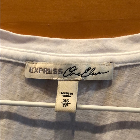 Express one eleven sleeveless top - Picture 2 of 5
